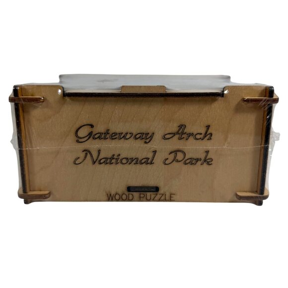 Gateway Arch National Park 204-Piece Wooden Puzzle In Decorative Box For Ages 8+ - Picture 4 of 6